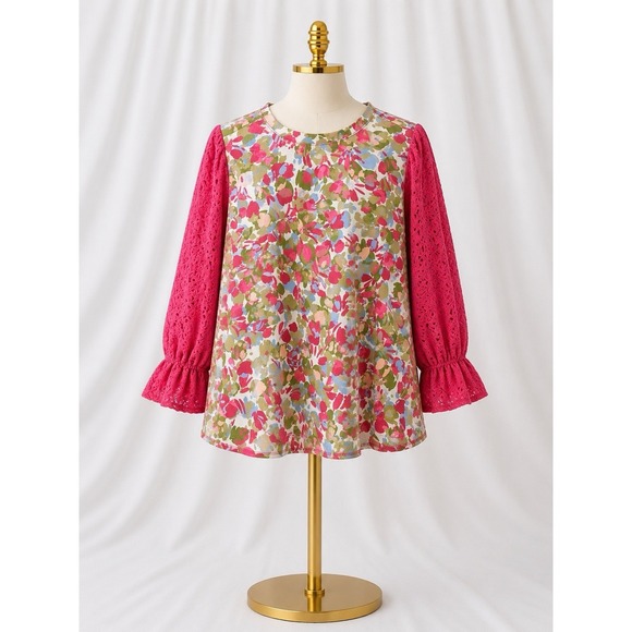 LOGO by Lori Goldstein Tops - LOGO Lori Goldstein 3/4 Sleeve Top Eyelet Lace Sleeve Pink Rose Cloud Pockets 1x